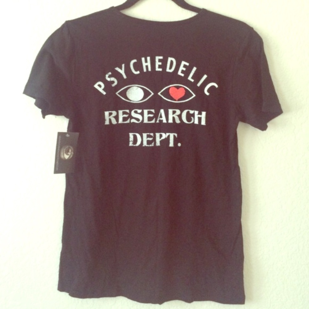 ISO sugarhigh lovestoned tee L